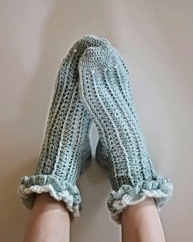 Mint Ruffle Socks, handmade crochet socks